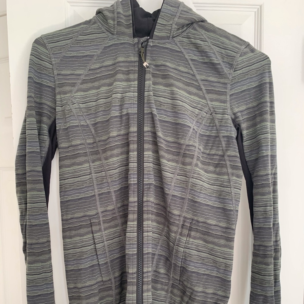 Lululemon Women’s Zip Front Hoodie